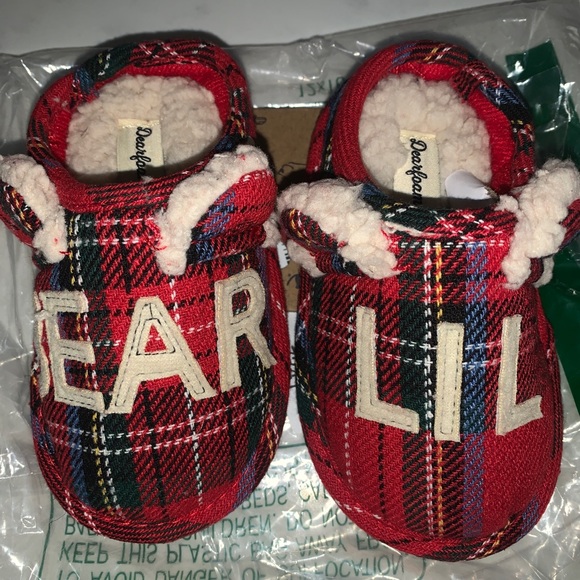 Slippers *BRAND NEW* - Picture 1 of 3